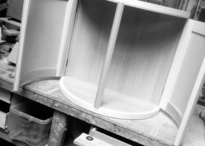 Armstrong Jordan Luxury handmade bespoke kitchen handmade cabinet fitters
