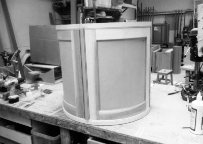 Armstrong Jordan Luxury handmade bespoke kitchen handmade cabinet fitters