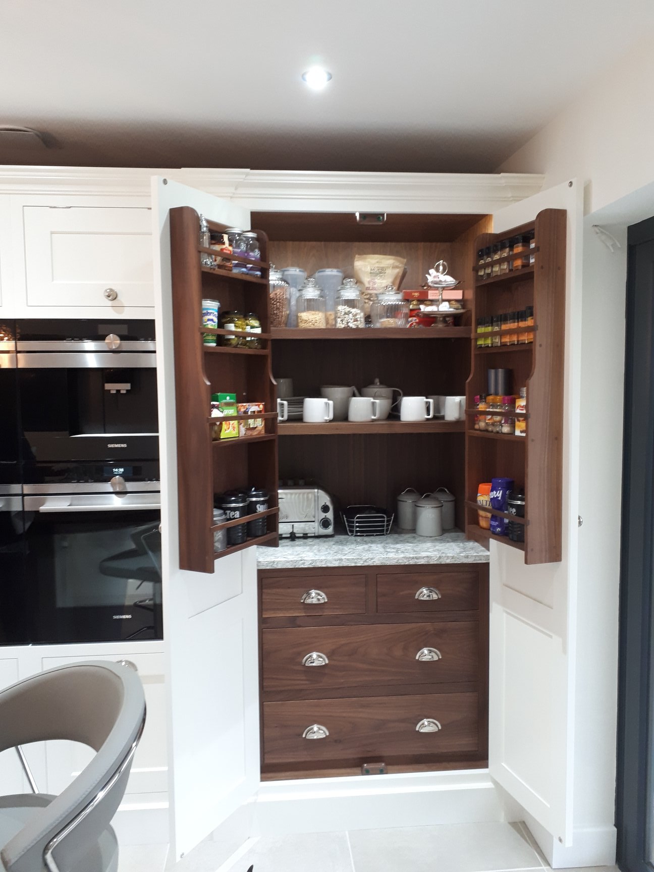 Hand Painted Bespoke Kitchens Done Right – Case Study
